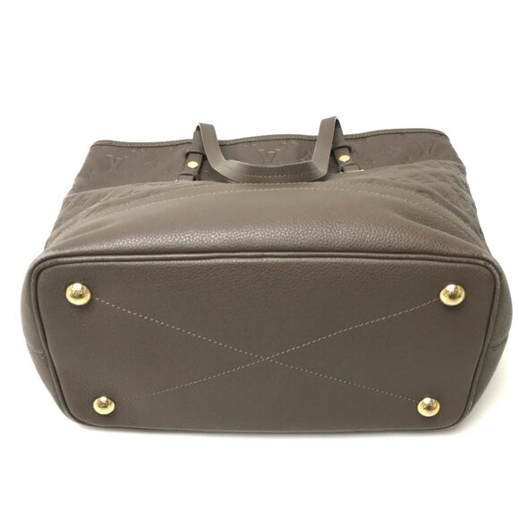 LOUIS VUITTON Brown Monogram Tote Bag - Picture 3 of 9